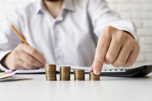 Fundusze inwestycyjne na rynku kapitałowym - strategia oszczędzania i inwestowania