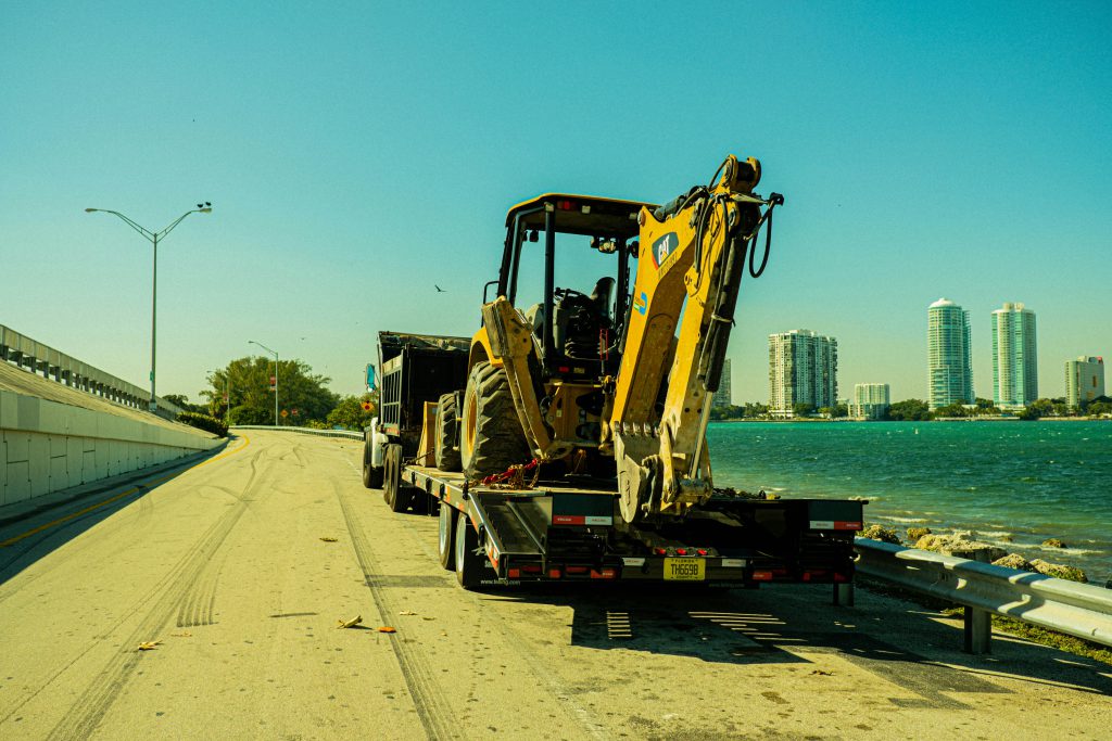 zdjęcie sprzętu - maszyna drogowa